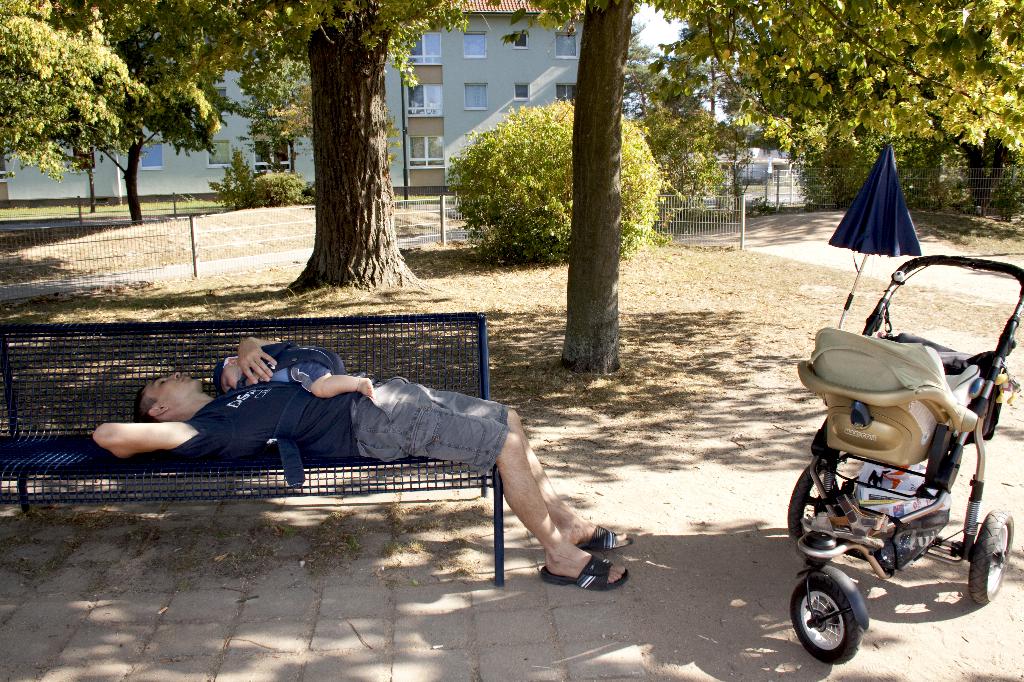 Уморились. Миша