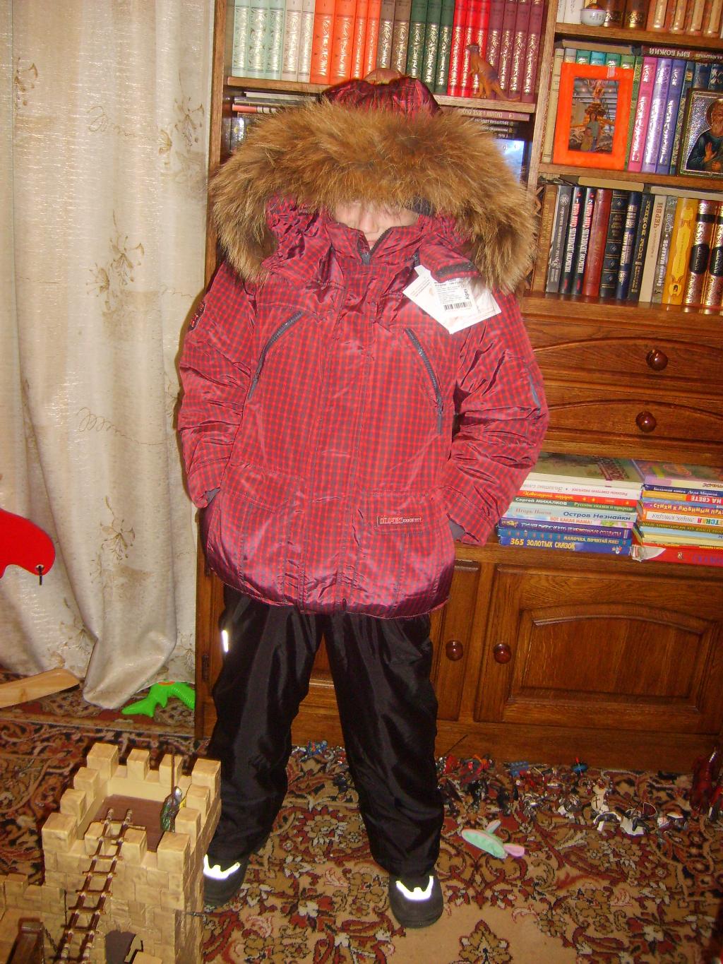 Комплект 'A Ль Пе КС', шапка 'Ж ак ОТ'. Хвасты