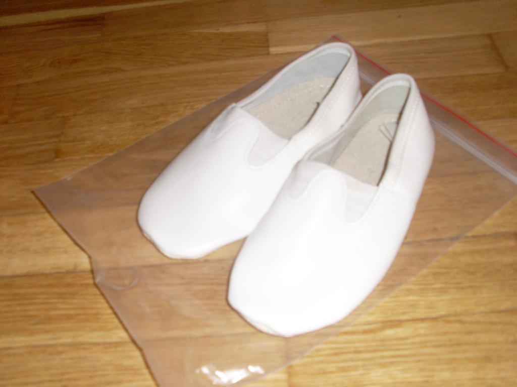 Чешки, 28,5 размер.. Хвасты