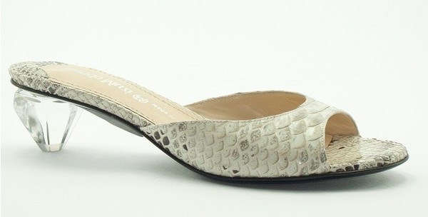 Собираю...Mariella 