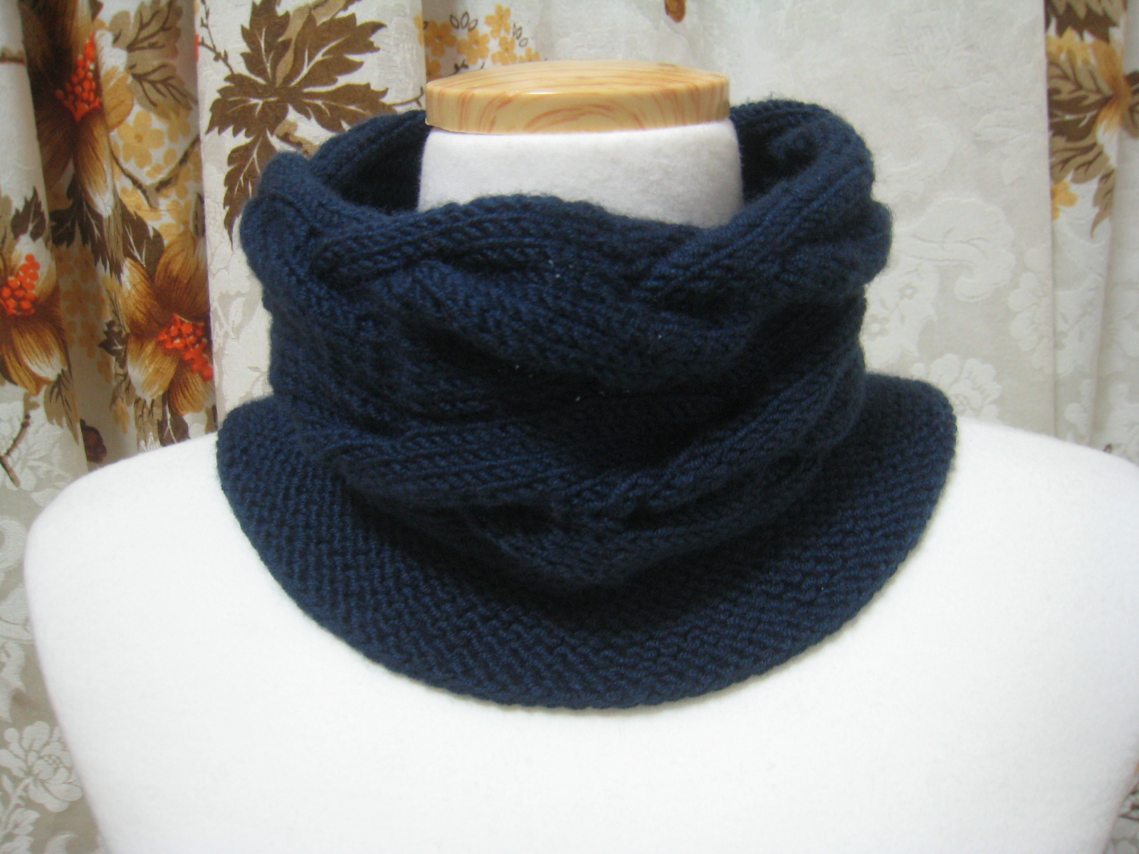 Шеегрейка 'косы'. Снуды, горжетки, перелины