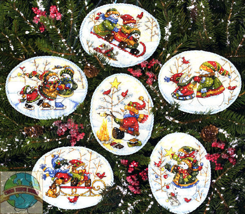 08828 Playful Snowmen Ornaments. Dimensions Gold 