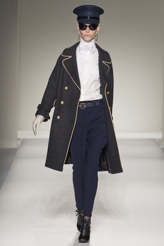 44 размер -   цена 6000 тыс. Продам/пристрою