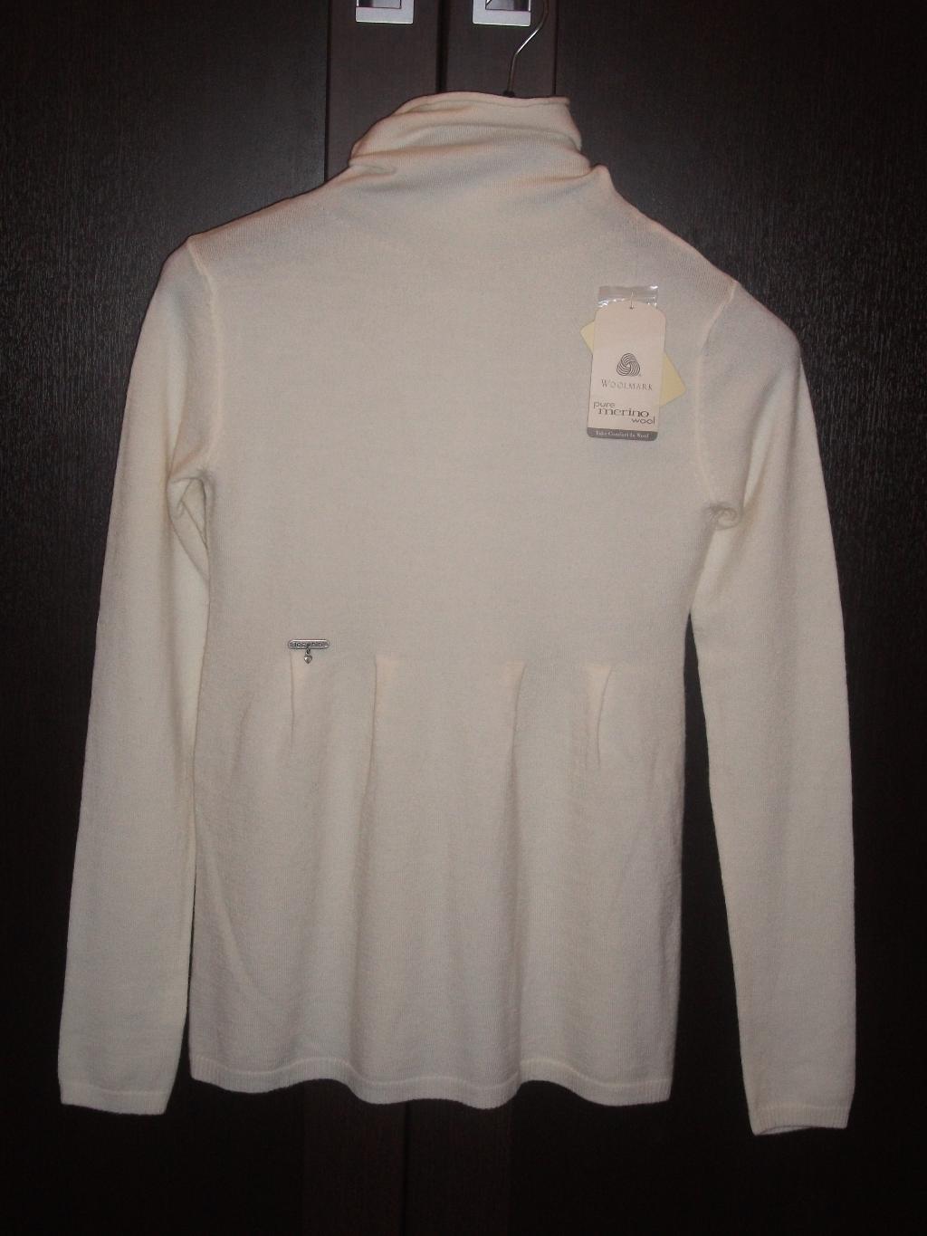 Свитер Tochini, р. 46, продаю. 