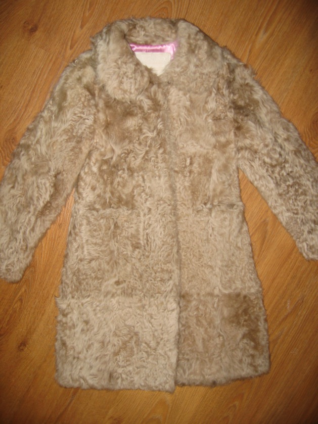 Монализа натуральная шубка 128-134. ДЕВИЧЬЕ-ПАЛЬТО,ПЛАЩ,КУРТКИ,ДУТЫЙ ЖИЛЕТ 