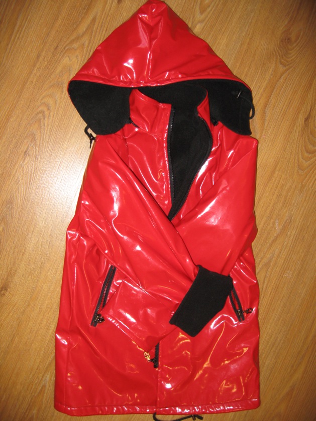 Пальто 134. ДЕВИЧЬЕ-ПАЛЬТО,ПЛАЩ,КУРТКИ,ДУТЫЙ ЖИЛЕТ 