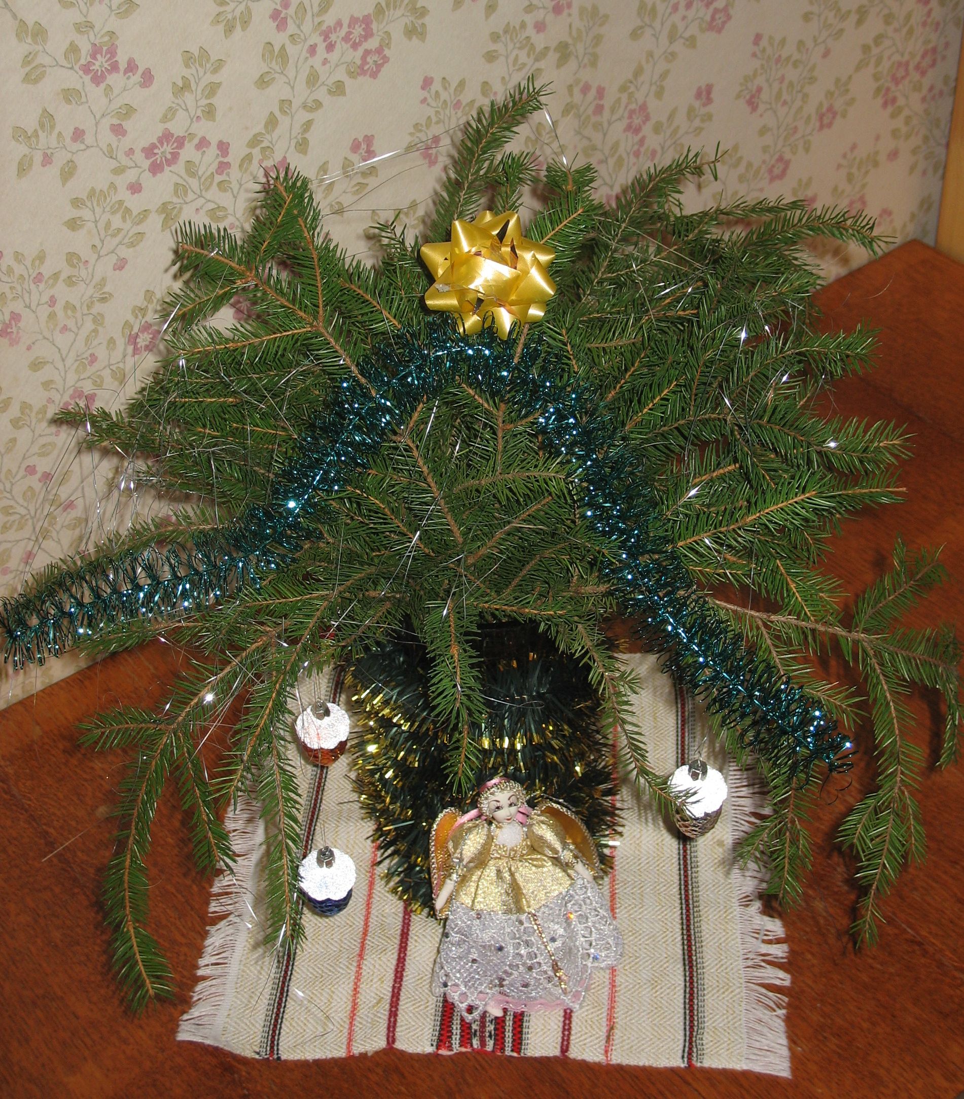 Ёлочка в вазе. Рождественское