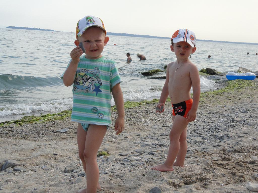 Мы с другом заняты). Болгария 2011