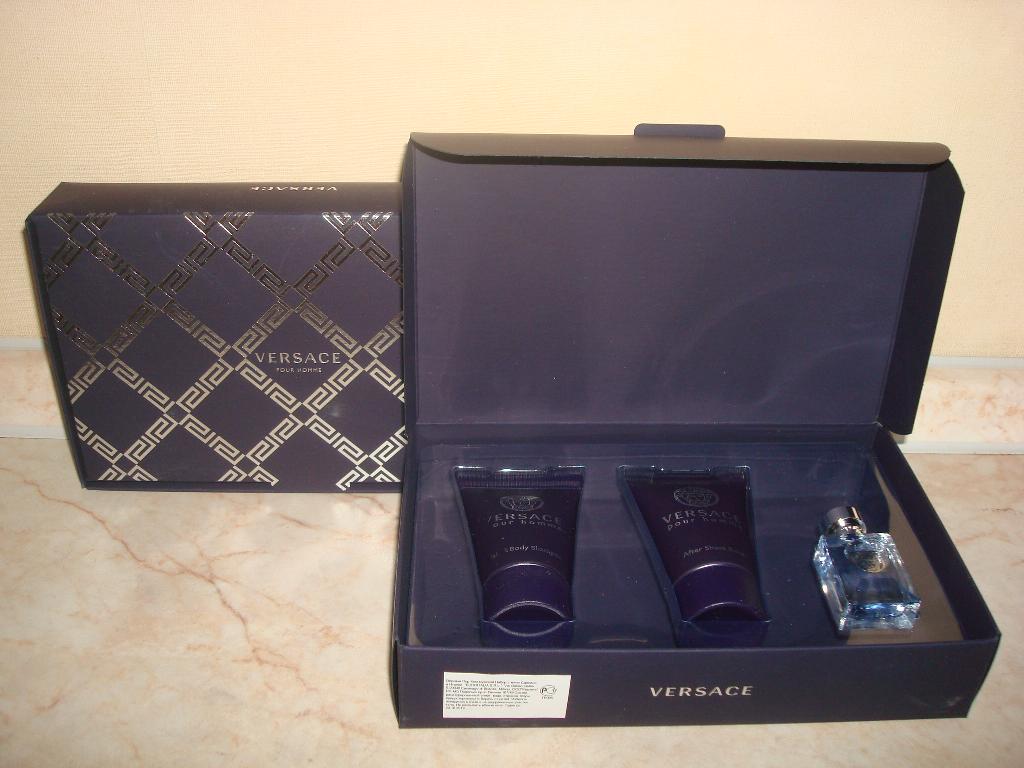 набор мужской Versace Pour Homme . Наборы косметики... элитка