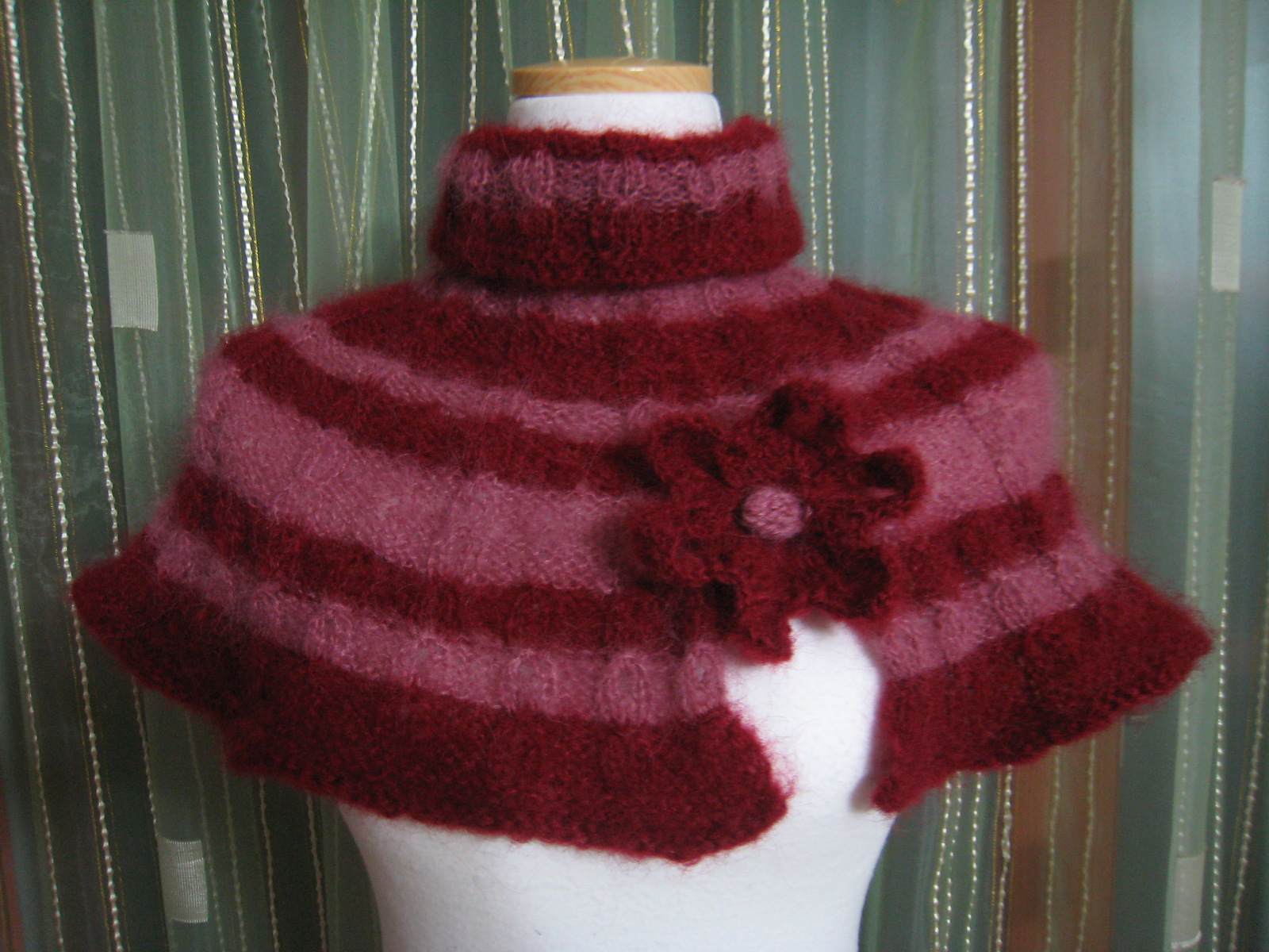 Что-то между манишкой и перелиной. Снуды, горжетки, перелины