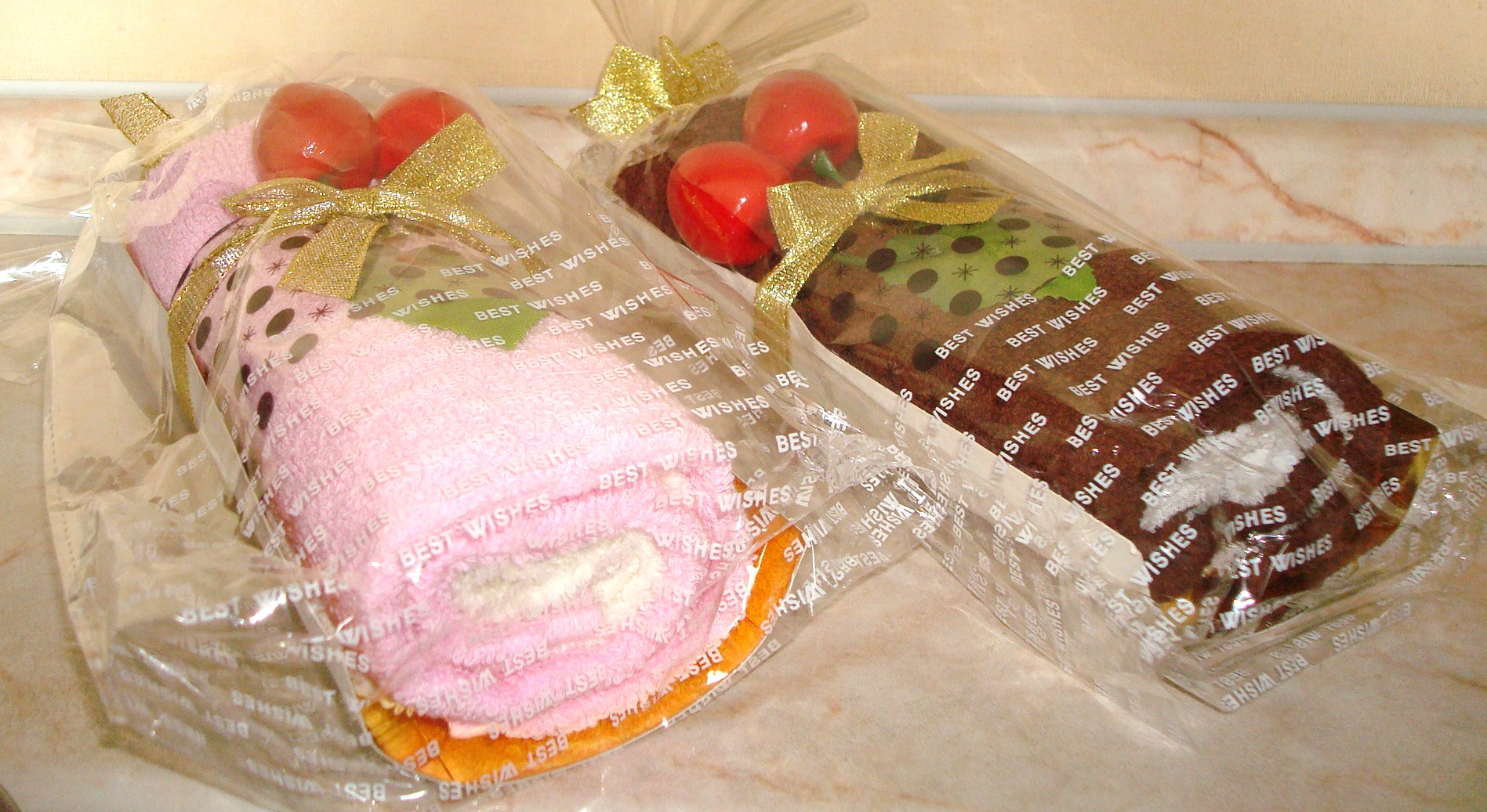 рулет с вишней большой (пакет). полотенца в форме ПИРОЖЕННЫХ