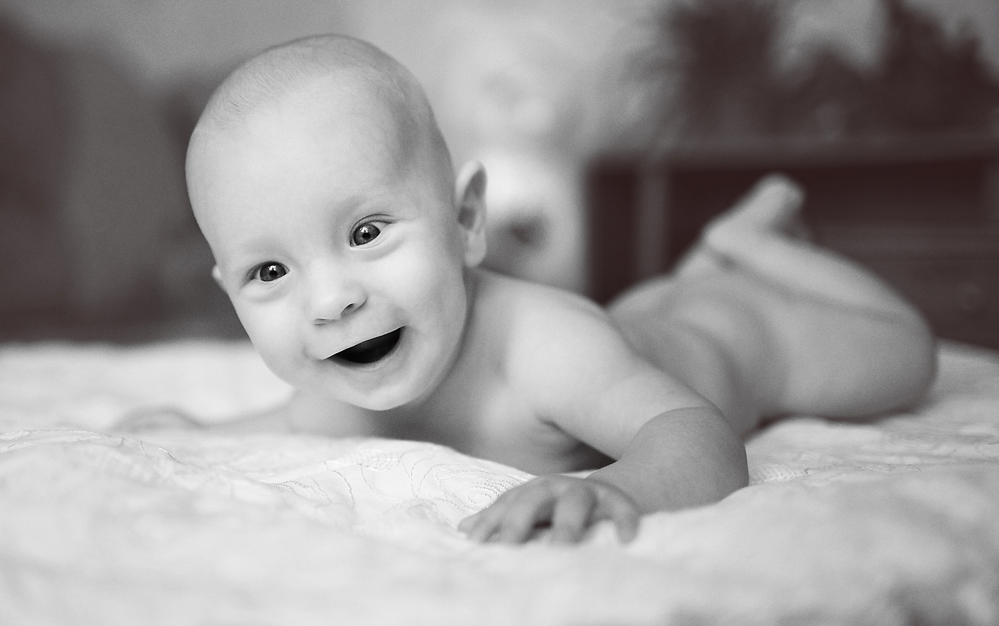 Первая улыбка ребенка. Первая улыбка. 3 Месяца смеется. Улыбка месяца. Первая улыбка ребёнка голи.