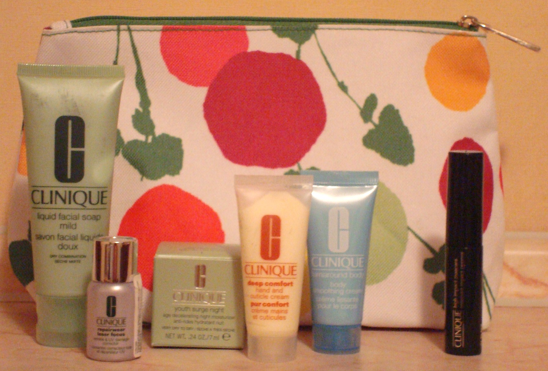 набор КЛИНИК зелёная молния. Наборы косметики... элитка