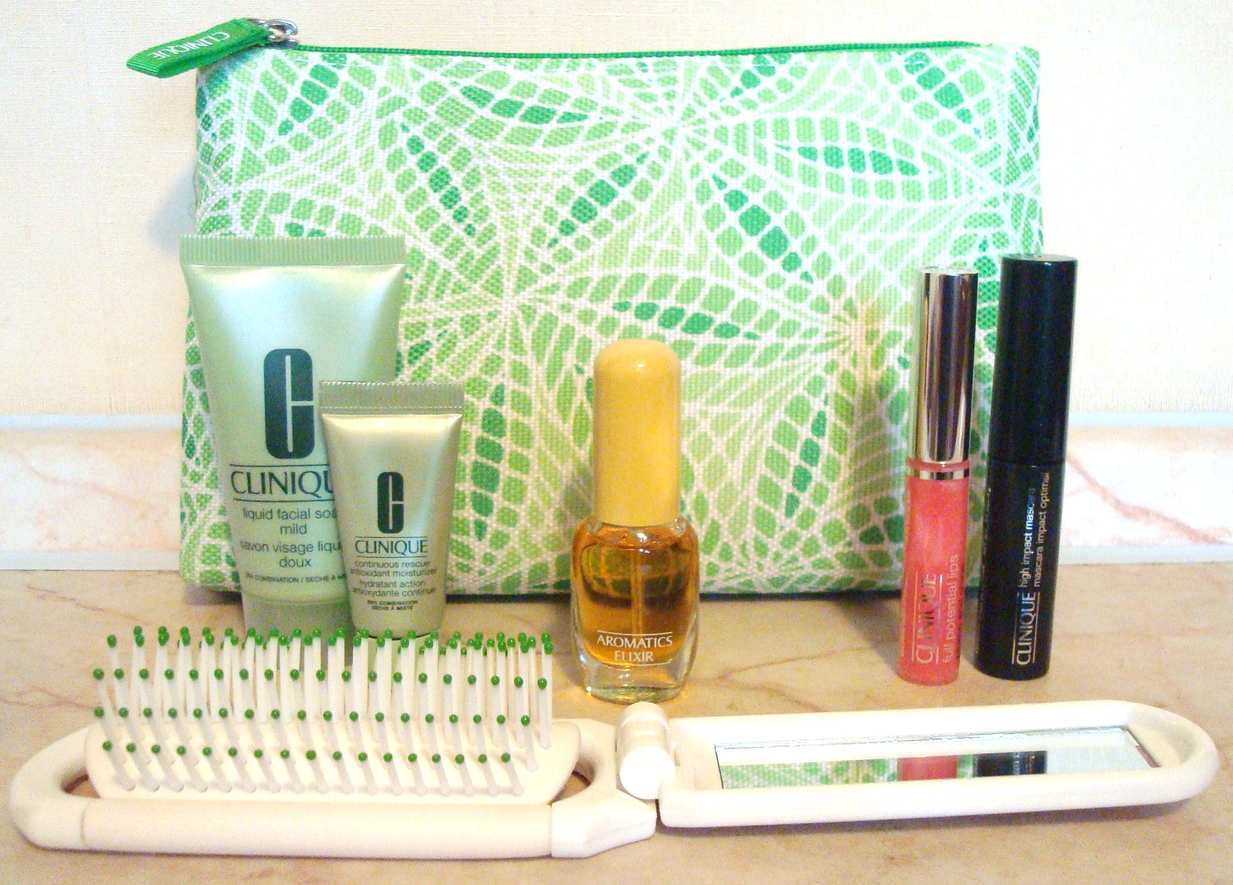 набор КЛИНИК с расчёской. Наборы косметики... элитка