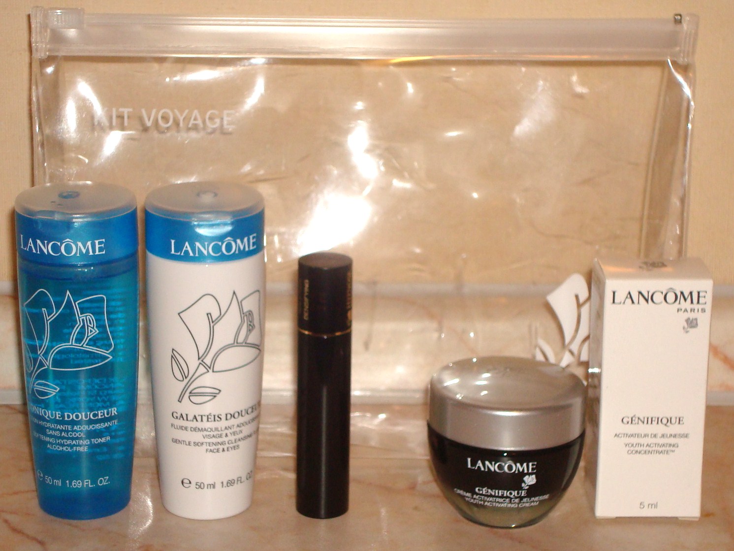 набор ЛАНКОМ с ативатором молодости. Наборы косметики... элитка