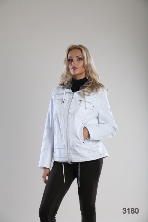 3180 Ветровка женская 1850руб. Марнели