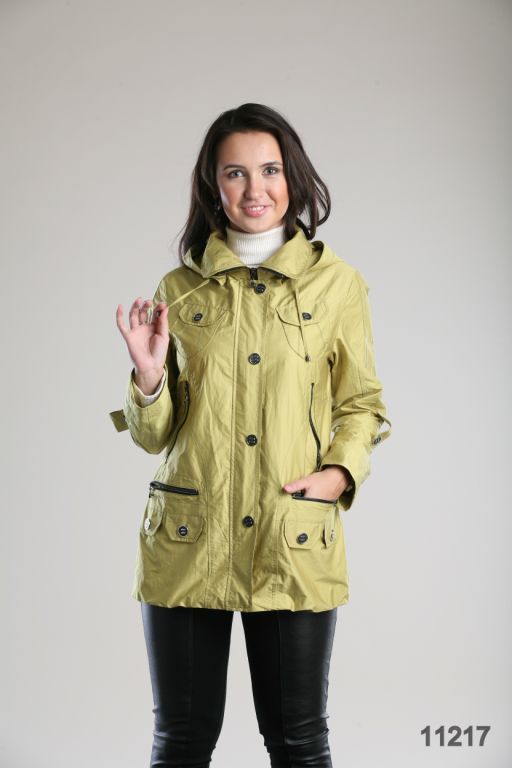 11217 Ветровка 44/46  58/60-1350рублей. Марнели