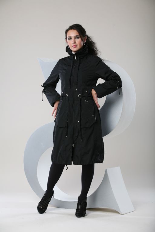 11239 Плащ 44/46  58/60--3050. Марнели