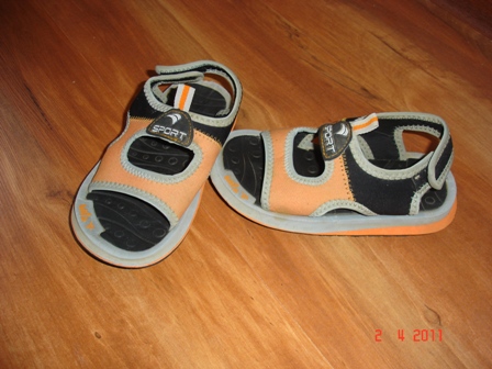 сандалии AQUA р.28 . Пристроено