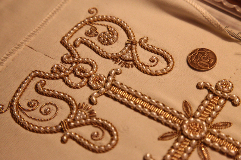 Золотное (церковное) шитье