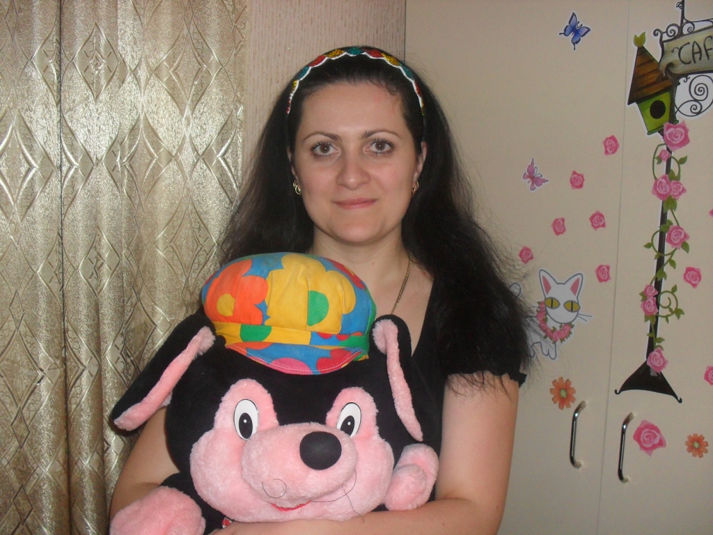 я с игрушкой. 