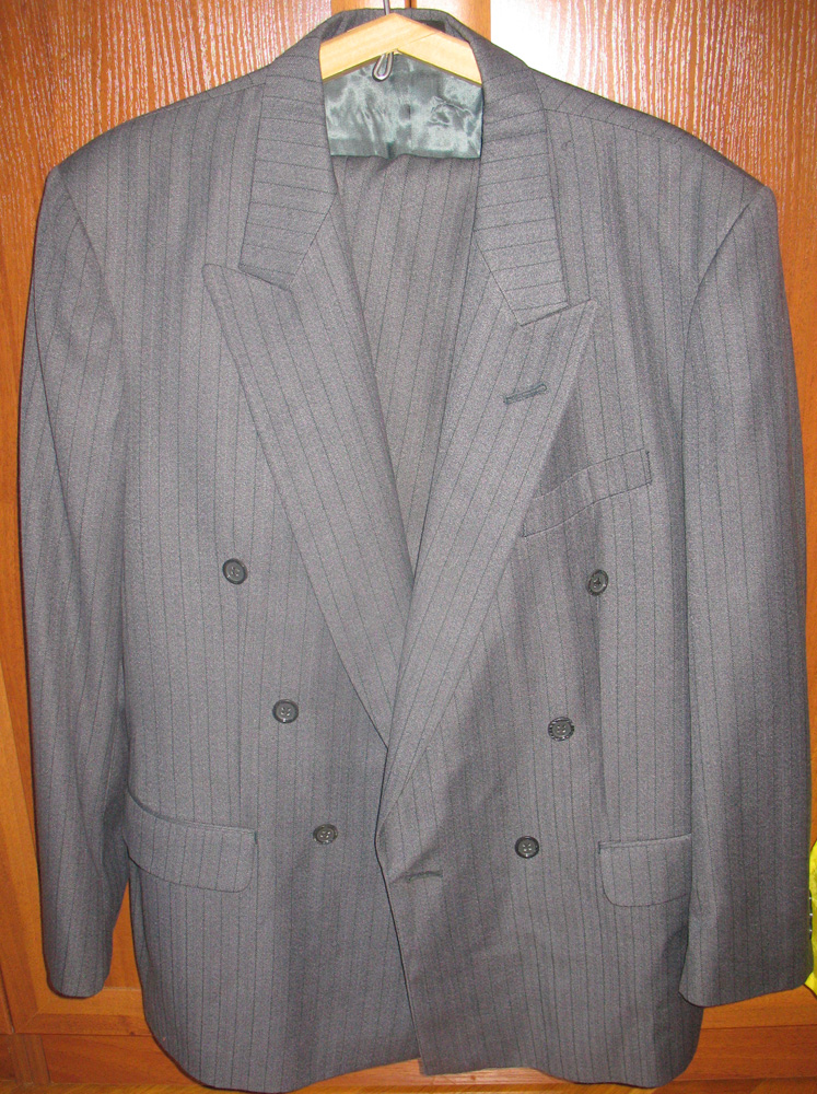 костюм мужской 50р пояс 79-80. _Отдам взрослое