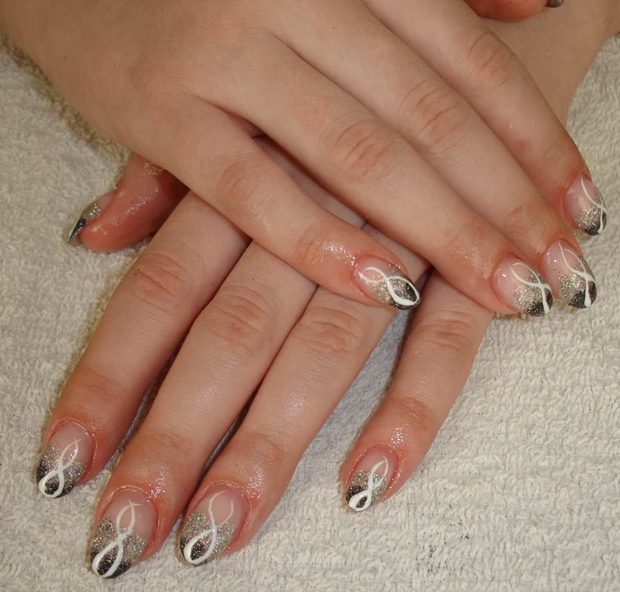 Наращивание ногтей. 