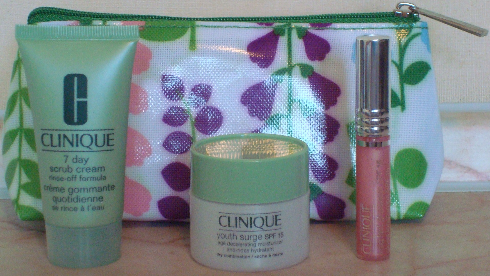 набор КЛИНИК клеёнчатый. Наборы косметики... элитка