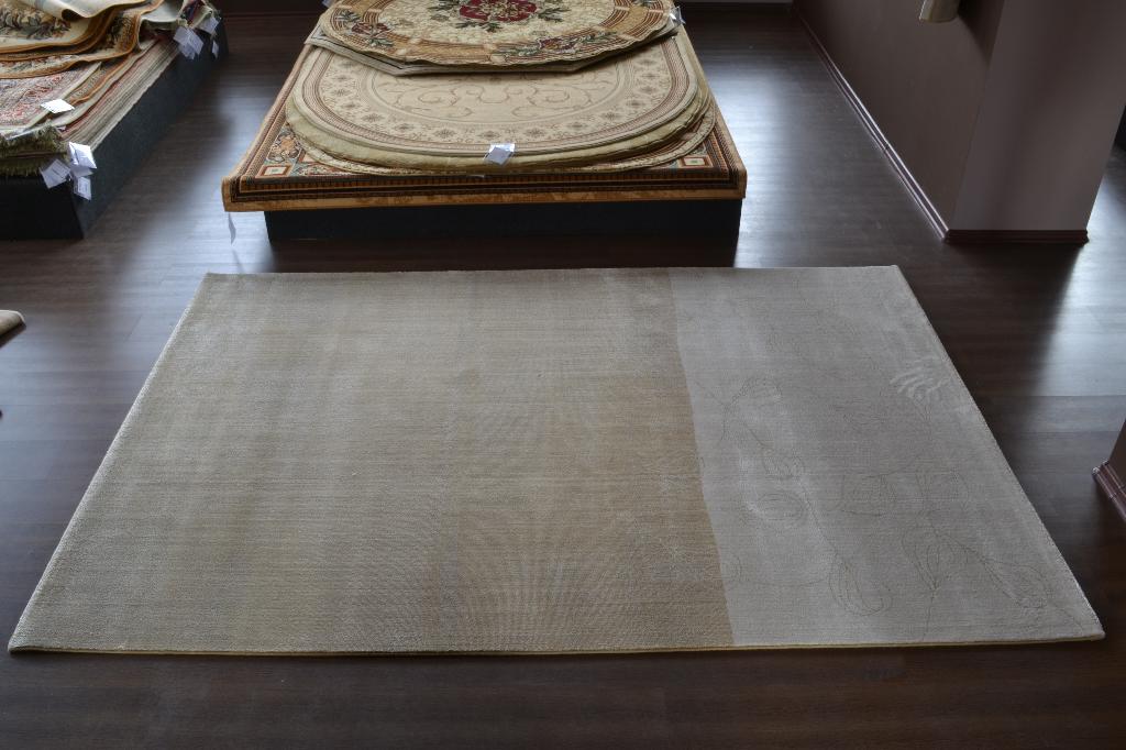 Египет  195х285  14900 руб.шерсть+ п/п  . Египет ковры