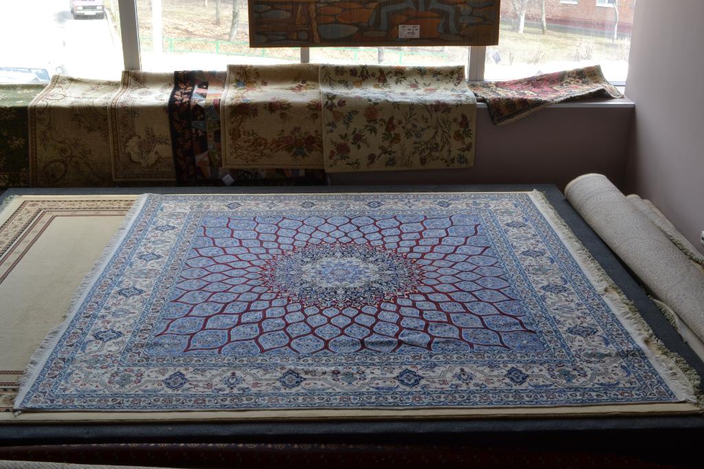 Наин Гонбад 270х275 шерсть/шелк. Ковры руч.работы Иран