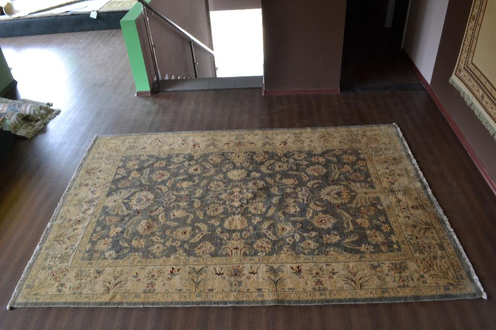 Чуби   185х282 цена 88.700 руб. шерсть. Ковры руч.работы Афганистан