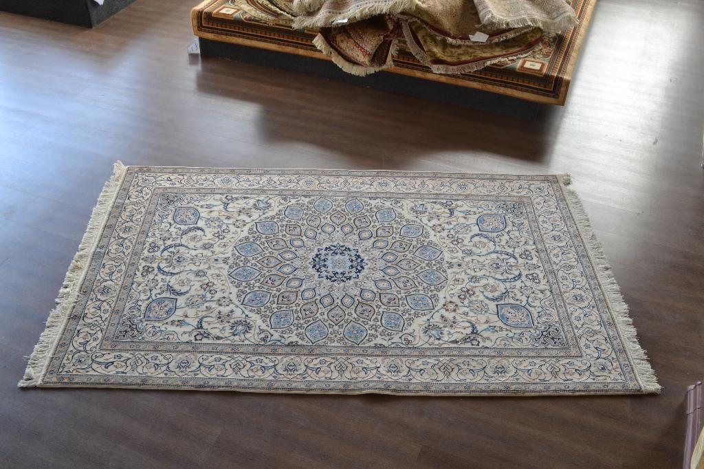 Наин Гонбад 120х205 шерсть/шелк. Ковры руч.работы Иран