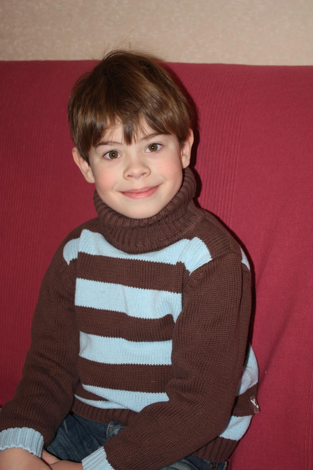 Кофточка Плей Тудей. Одежда