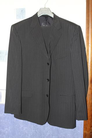 Костюм классический. В офис и не только