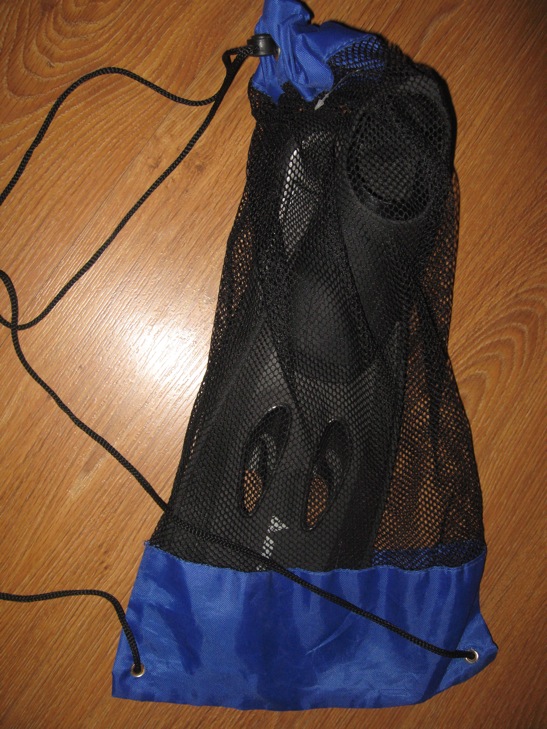 ДЕТЯМ-ИГРУШКИ,КНИГИ