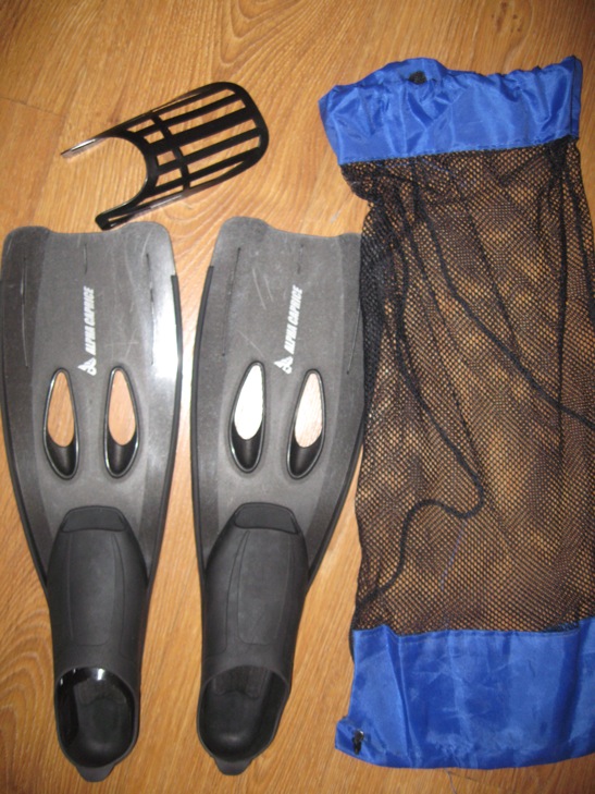 Ласты 28-30. ДЕТЯМ-ИГРУШКИ,КНИГИ