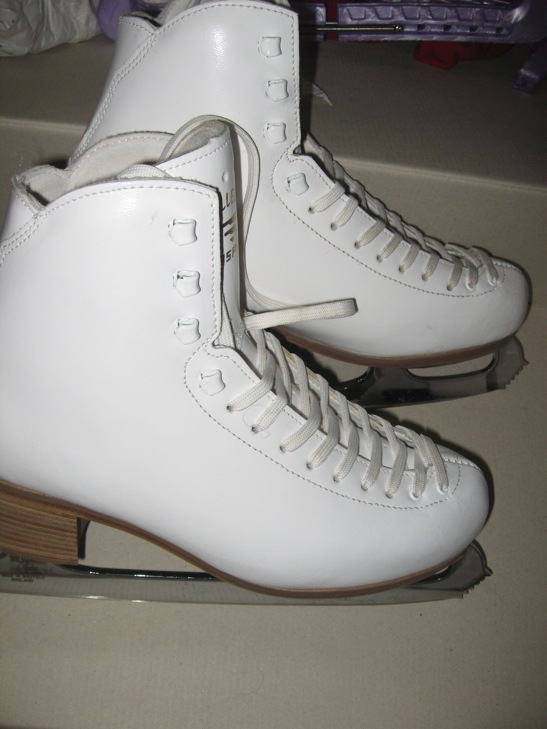 ДЕВИЧЬЕ-ДЛЯ ХУДОЖЕСТВЕННОЙ ГИМНАСТИКИ И ФИГУРНОГО КАТАНИЯ