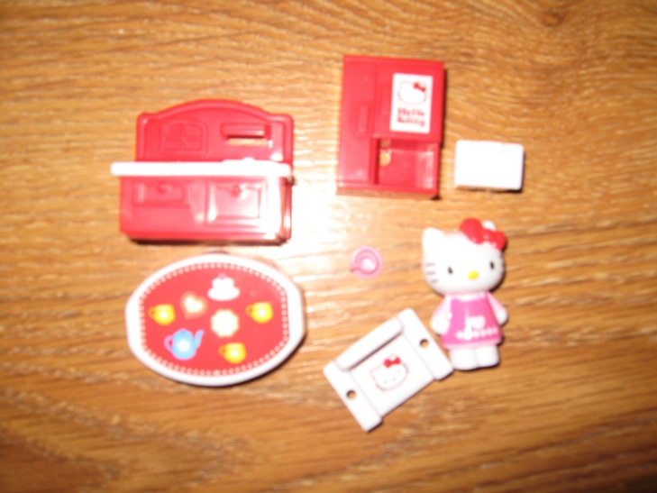 ДЕТЯМ-ИГРУШКИ,КНИГИ