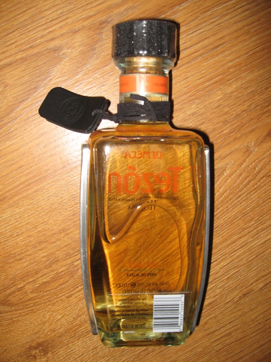 Текила Тезон Репозадо 0.75. АЛКОГОЛЬ ЭЛИТНЫЙ-ТОЛЬКО ПРОДАЖА,НЕ МЕНЯЮ