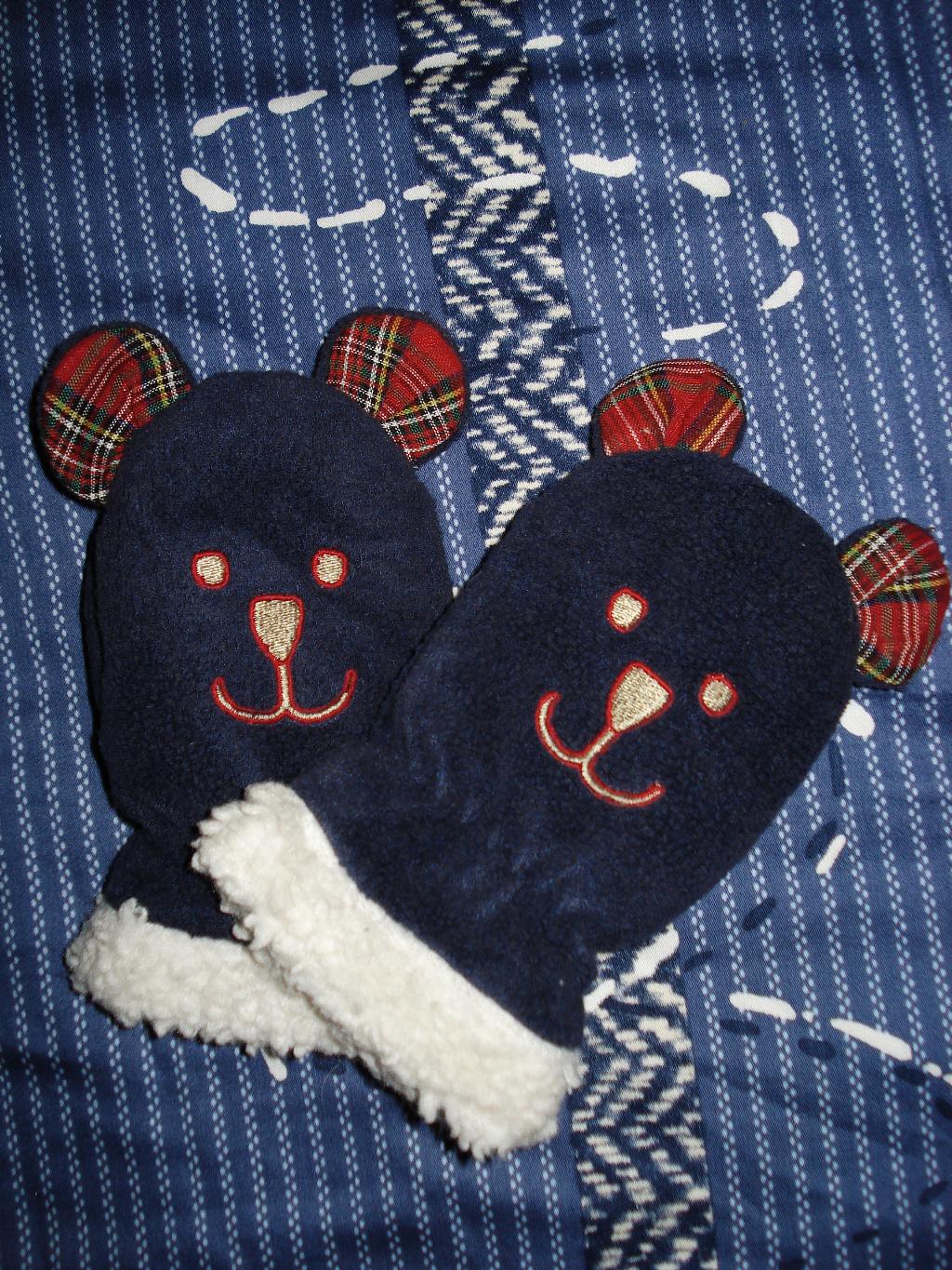 Верхняя одежда детская,шапки,варьки