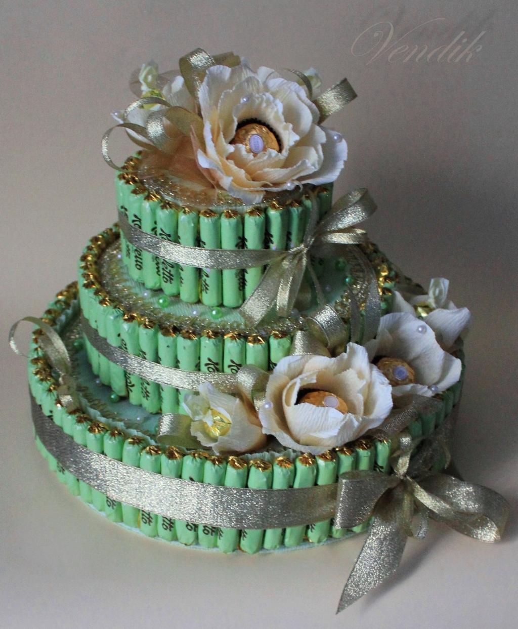 Свадебный торт из конфет