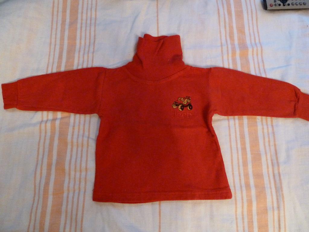 Кофточка с горлом д\м р74-80 50р. Детская одежда 74-86