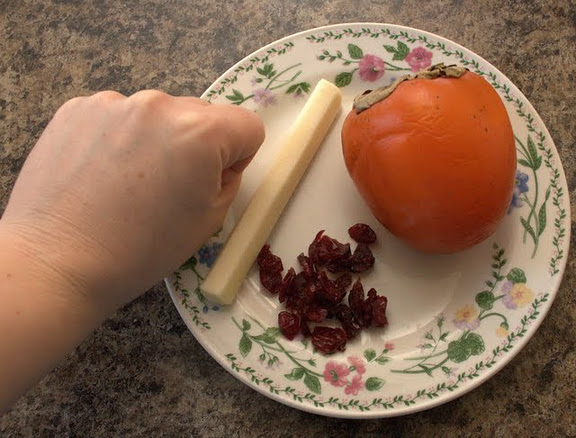 еда №4 полкулака белка + 2 кулака фруктов. 