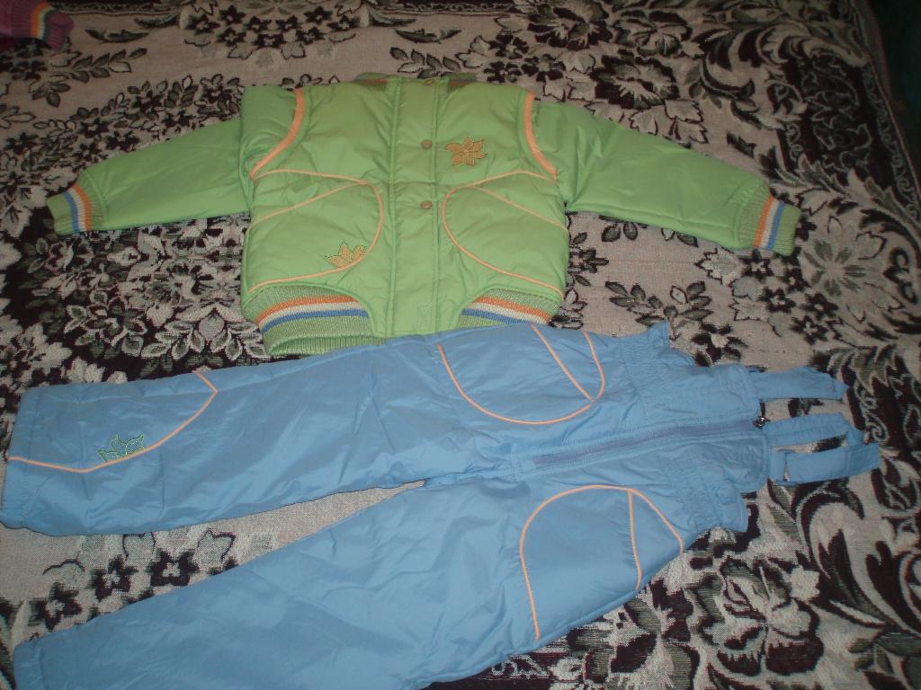 Новый осенний костюм р-р110. ПРИСТРОЙ / ПРОДАЖА одежды и обуви 