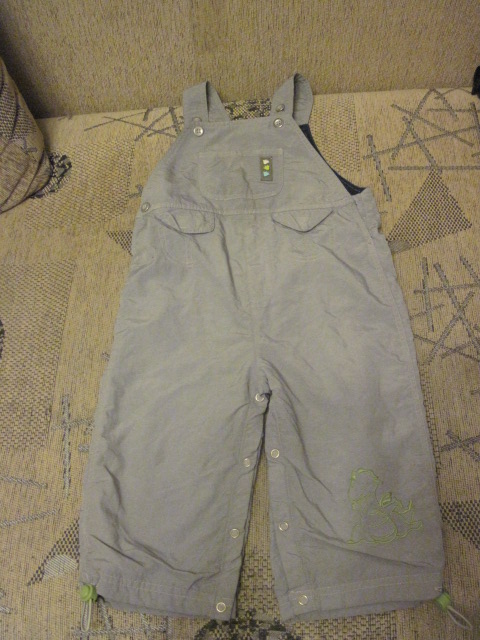 Детские куртки и комбезы