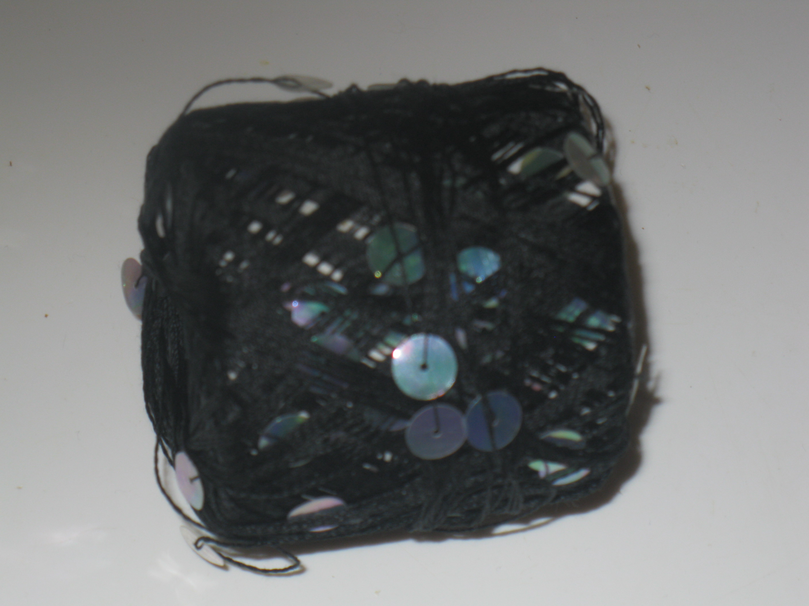 Отдам ЗА...(шоколадку,сок,хозку и др...)