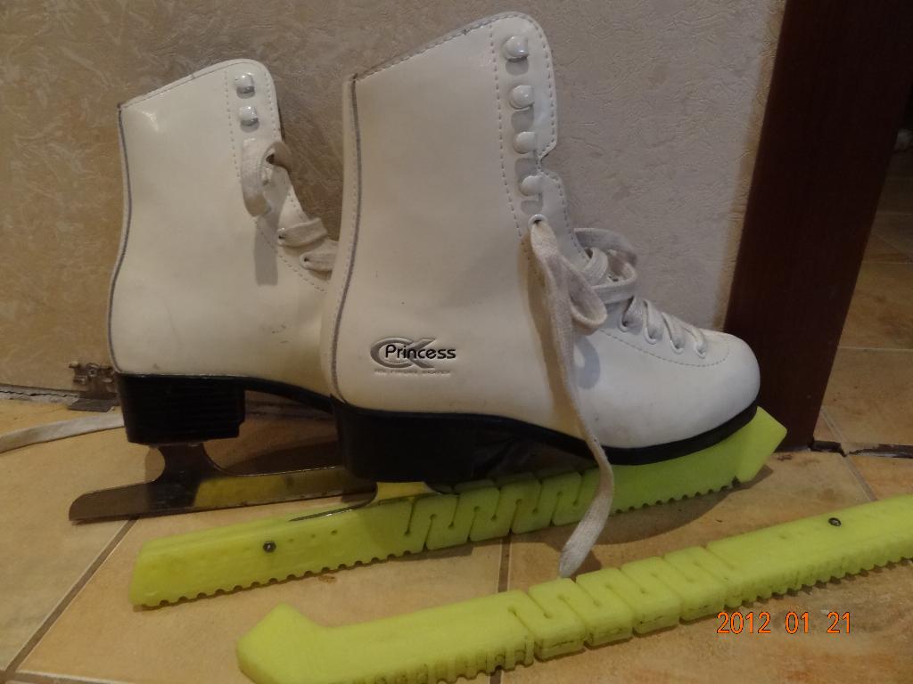 Коньки 34 р-р. 