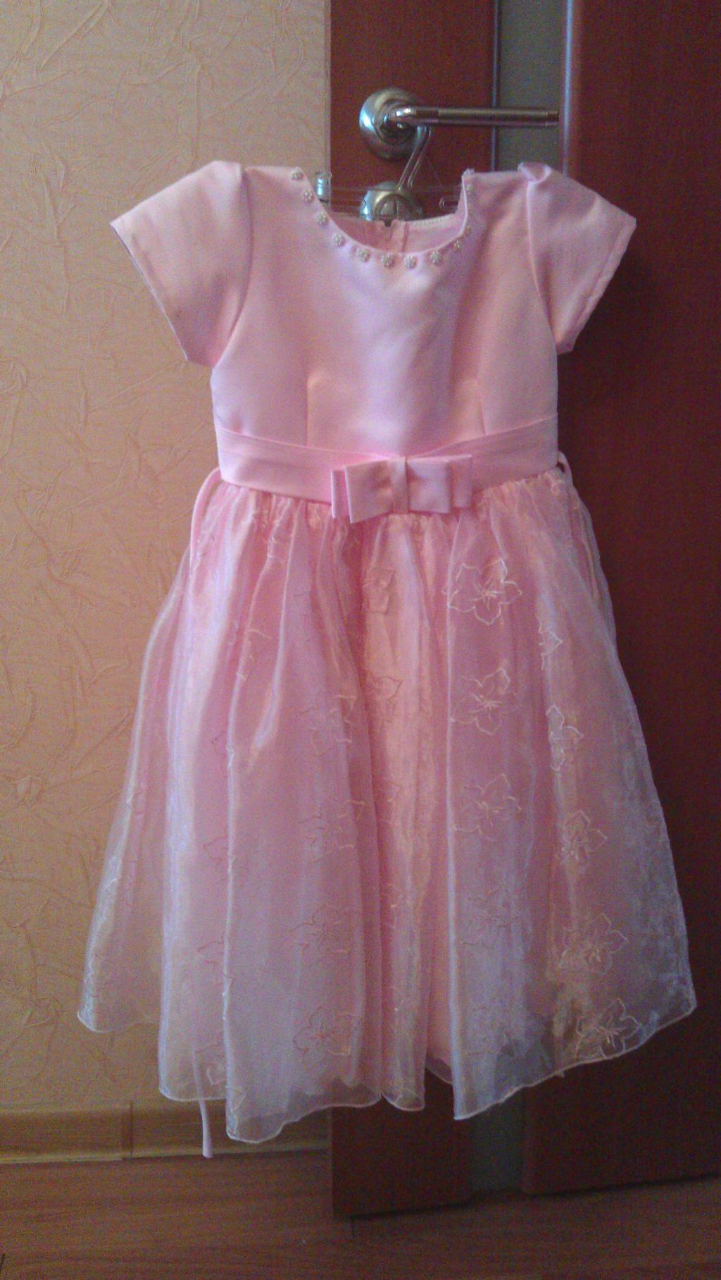 Красивое платье принцессы. Нарядные платья рост до 128