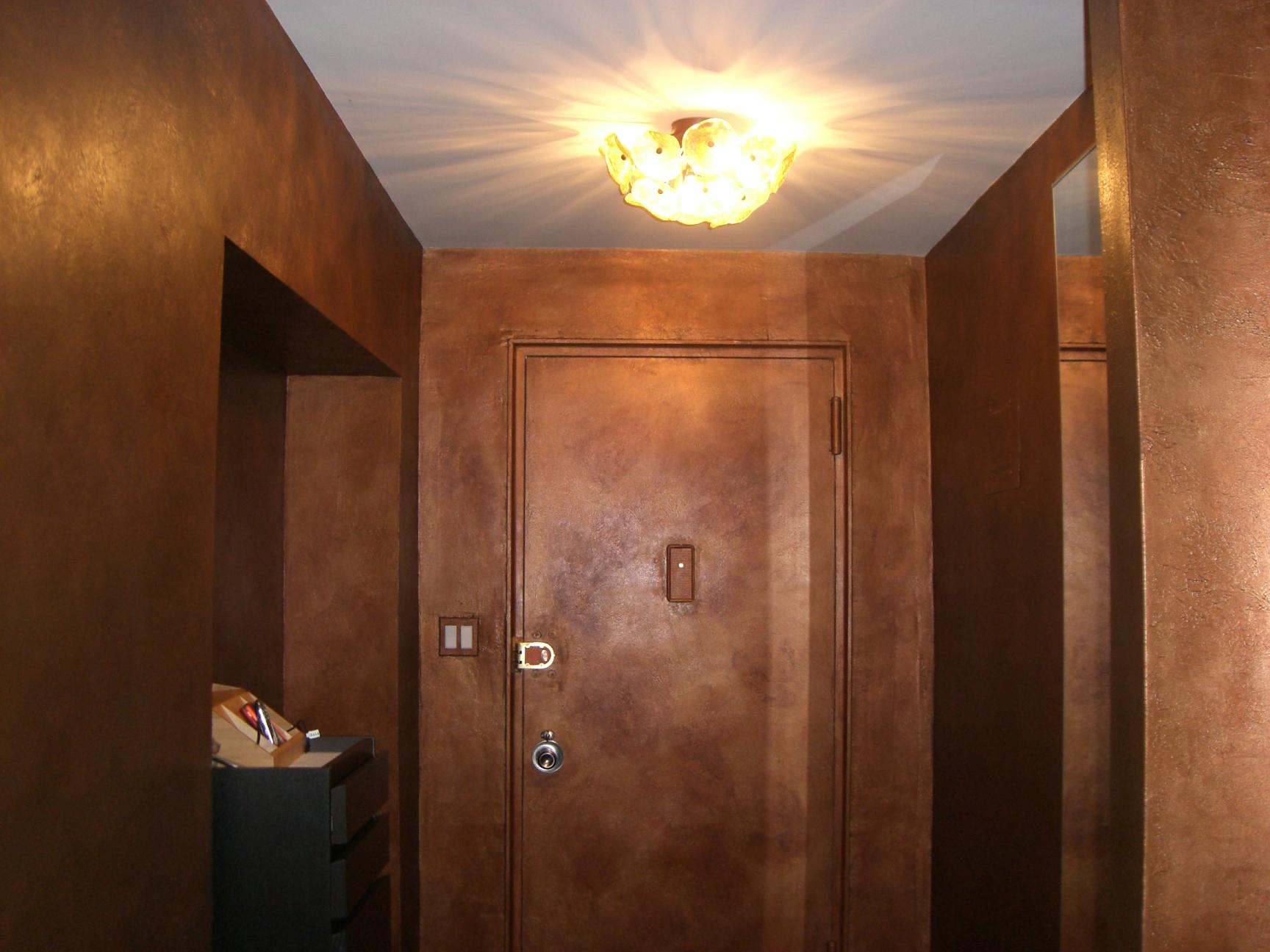 Вход в квартиру. Ремонт