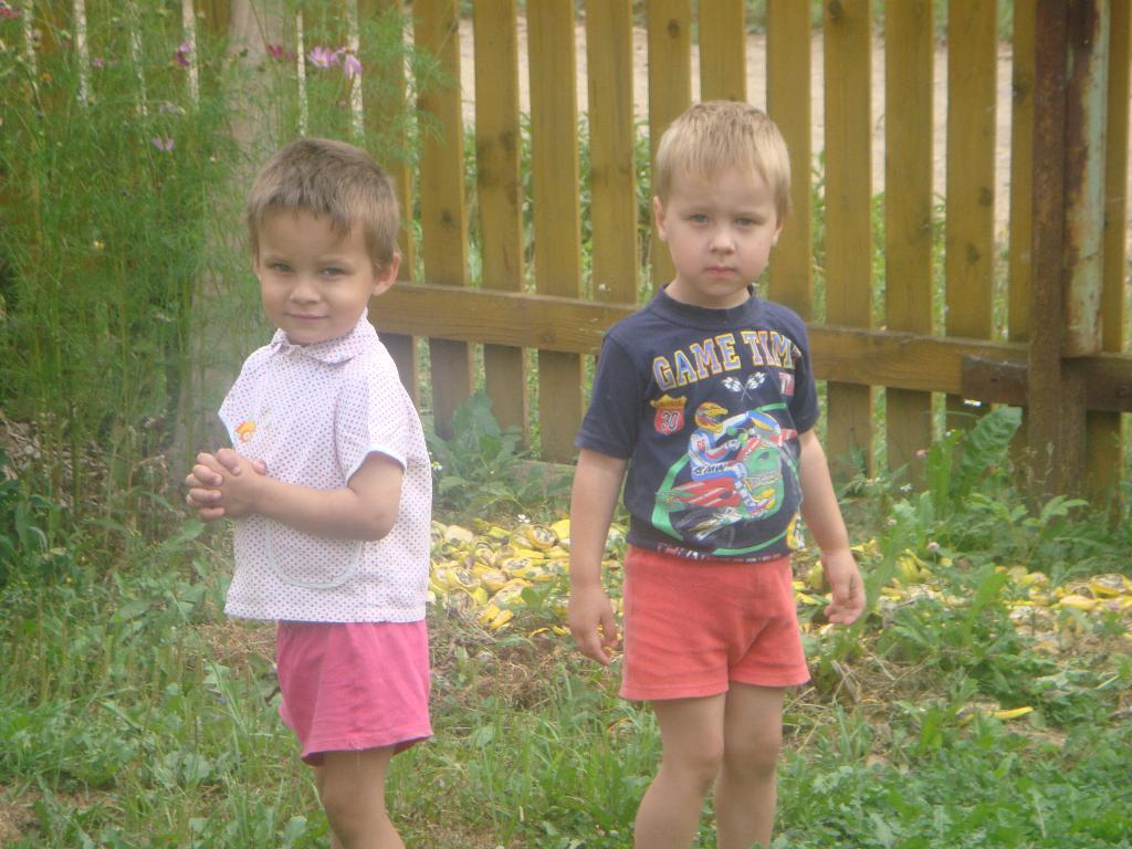 Ака и Бяка в ДД. Лето 2010.. Ака и Бяка